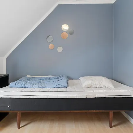 In Vlak Bij Strand, Haven En Appartement