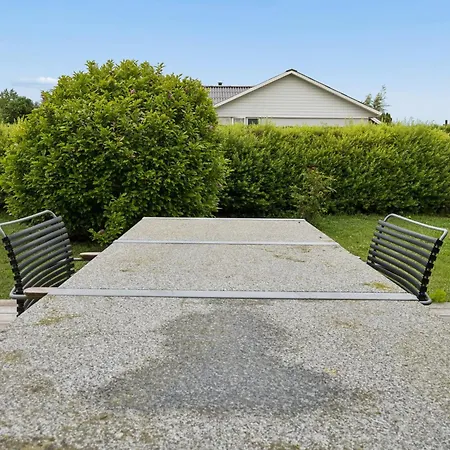 In Vlak Bij Strand, Haven En Appartement Neksø